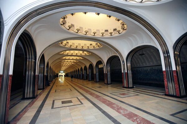 La estación de metro Mayakovskaya en Moscú - Sputnik Mundo