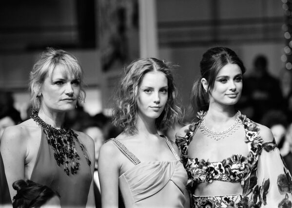 El glamur del Festival de Cannes, en blanco y negro - Sputnik Mundo