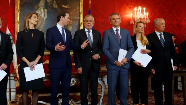 Ceremonia de juramento del Gobierno de transición en Austria  - Sputnik Mundo