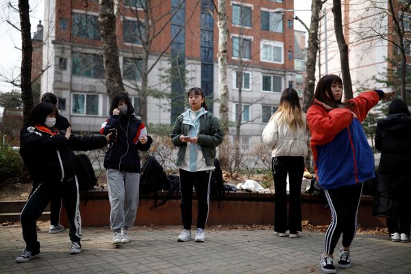 Los japoneses que quieren convertirse en estrellas del k-pop - Sputnik Mundo