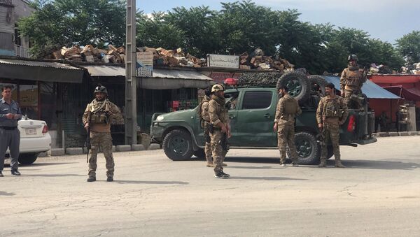 Agentes de seguridad afganos en el lugar de explosión - Sputnik Mundo