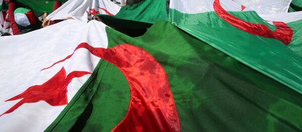 Las banderas de Argelia - Sputnik Mundo