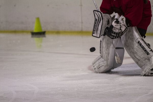 Portera durante la práctica de preselección para el mundial femenino sub 18 - Sputnik Mundo