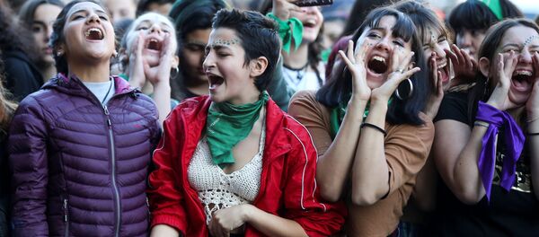  Apoyo a la presentación por octava vez del proyecto de legalización del aborto en Argentina - Sputnik Mundo