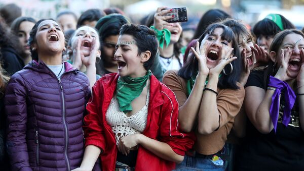  Apoyo a la presentación por octava vez del proyecto de legalización del aborto en Argentina - Sputnik Mundo