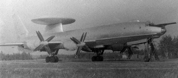 Un Tu-126 - Sputnik Mundo