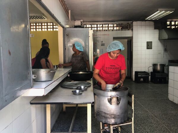 La cocina, un arma de guerra (no) convencional en Venezuela La cocina, un arma de guerra (no) convencional en Venezuela - Sputnik Mundo