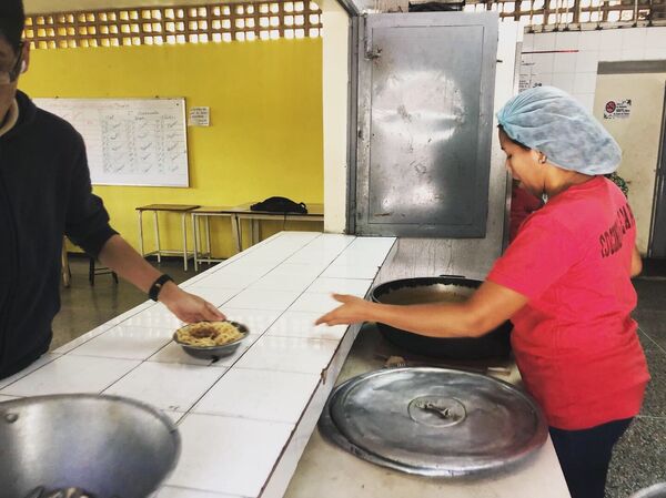 La cocina, un arma de guerra (no) convencional en Venezuela La cocina, un arma de guerra (no) convencional en Venezuela - Sputnik Mundo