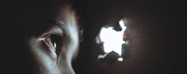 Un niño que sufre - Sputnik Mundo