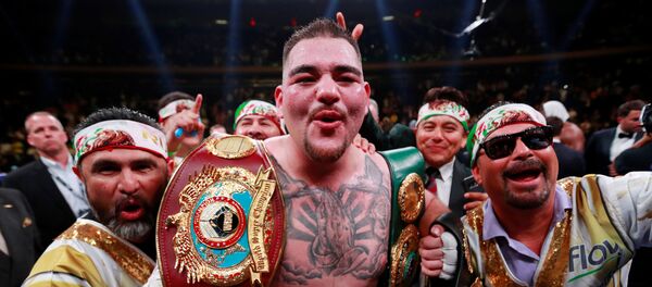 Andy Ruiz, triple campeón de peso pesado, tras la pelea con Anthony Joshua en Nueva York - Sputnik Mundo