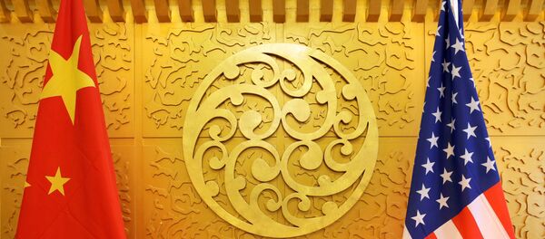 Las banderas de China y EEUU - Sputnik Mundo