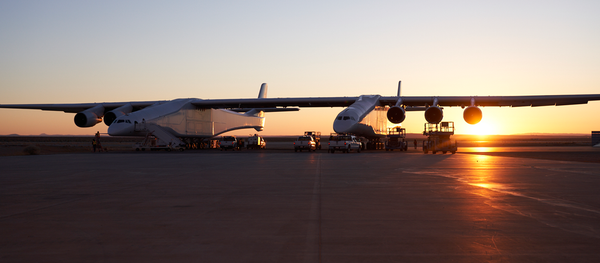 El avión del proyecto Stratolaunch - Sputnik Mundo