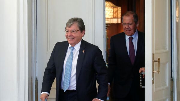 El canciller colombiano, Carlos Holmes Trujillo, y el canciller ruso, Serguéi Lavrov El canciller colombiano, Carlos Holmes Trujillo, y el canciller ruso, Serguéi Lavrov - Sputnik Mundo