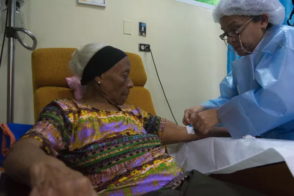 Hospital de bajo costo en el norte de Venezuela, una opción para pacientes oncológicos Hospital de bajo costo en el norte de Venezuela, una opción para pacientes oncológicos - Sputnik Mundo