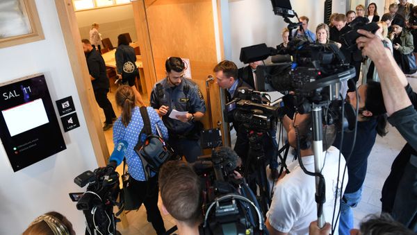 Los periodistas se concentran en el tribunal sueco Los periodistas se concentran en el tribunal sueco - Sputnik Mundo