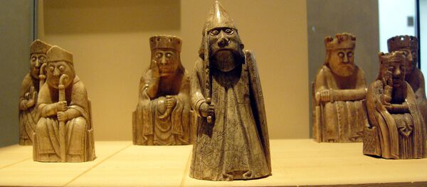 Piezas de ajedrez de Lewis, foto de archivo - Sputnik Mundo