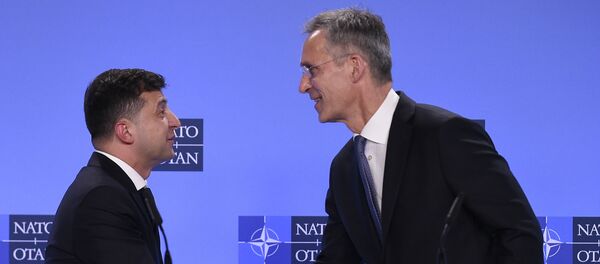 El presidente ucraniano, Volodímir Zelenski, y el secretario general de la OTAN, Jens Stoltenberg El presidente ucraniano, Volodímir Zelenski, y el secretario general de la OTAN, Jens Stoltenberg - Sputnik Mundo