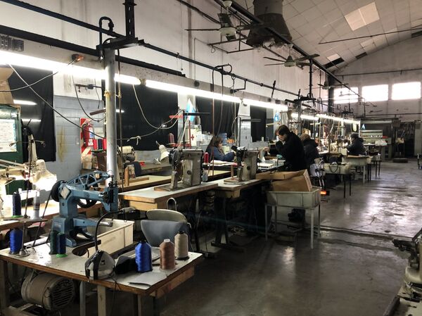 La industria de la resistencia: fábricas recuperadas en Argentina - Sputnik Mundo