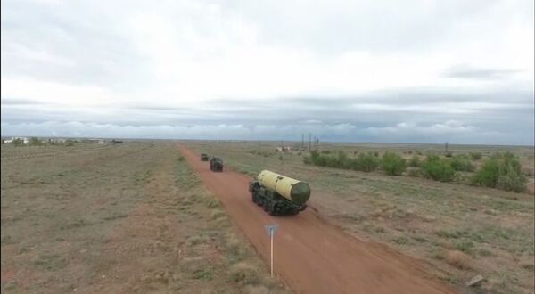 Rusia pone a prueba su nuevo sistema antimisil

 - Sputnik Mundo