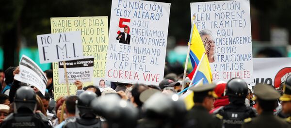 Una manifestación en Quito, Ecuador - Sputnik Mundo