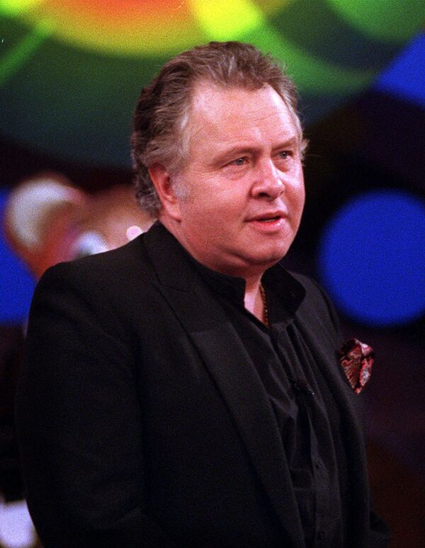 Cocaína, infidelidades, humor y muerte: la loca historia de un presentador mexicano - Sputnik Mundo