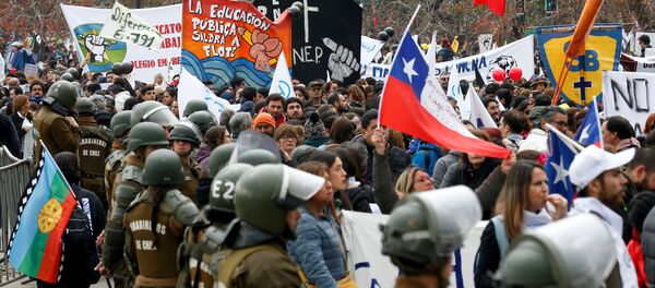 Protestas de profesores en Chile - Sputnik Mundo