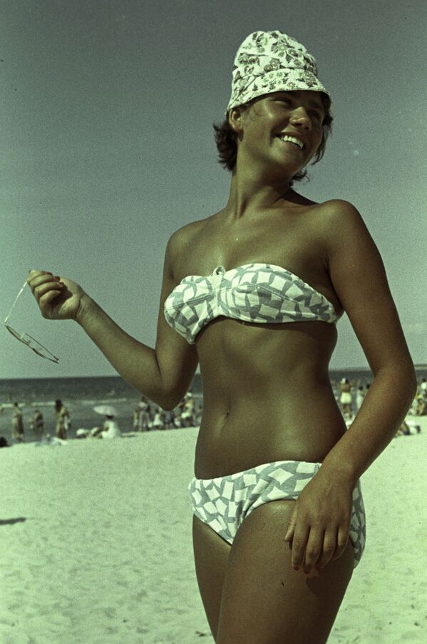 Verano, vacaciones, playa: cómo se relajaba la gente en la URSS
 - Sputnik Mundo