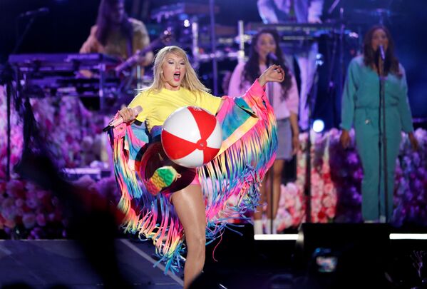 Festivales, desembarcos y protestas: estas son las imágenes de la semana
 - Sputnik Mundo