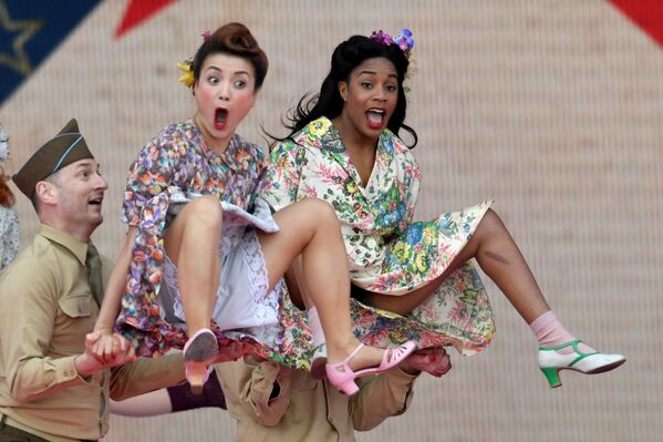 Festivales, desembarcos y protestas: estas son las imágenes de la semana
 - Sputnik Mundo