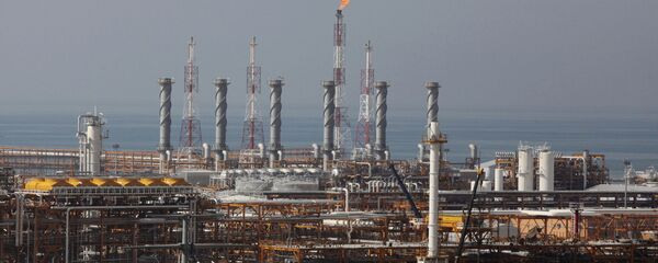 Una refinería de gas en Irán - Sputnik Mundo