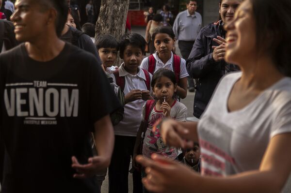 El rap: una forma de vivir para muchos en Ciudad de México (fotos, vídeos) - Sputnik Mundo