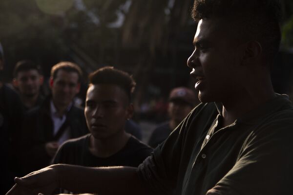 El rap: una forma de vivir para muchos en Ciudad de México (fotos, vídeos) - Sputnik Mundo