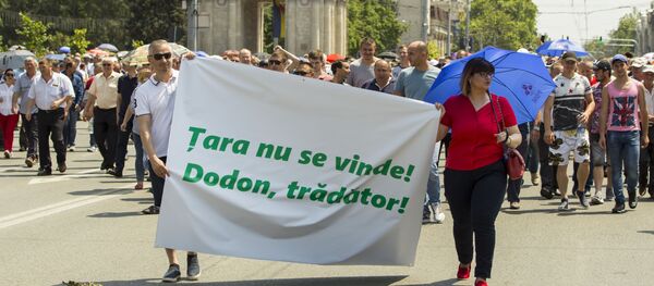 Manifestantes a favor del Partido Demócrata de Moldavia - Sputnik Mundo