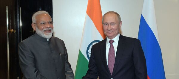 El primer ministro indio, Narendra Modi,  y el presidente ruso, Vladímir Putin - Sputnik Mundo