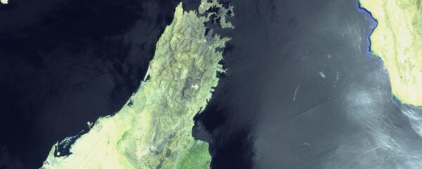 El golfo de Omán el día de los ataques contra dos petroleros el 13 de junio - Sputnik Mundo