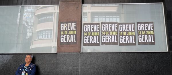 El llamamiento a la huelga general en Brasil El llamamiento a la huelga general en Brasil - Sputnik Mundo