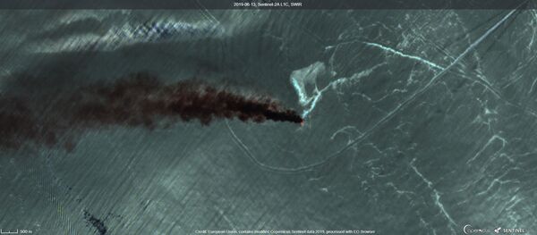 Imagen satelital del incendio de los barcos en Omán - Sputnik Mundo