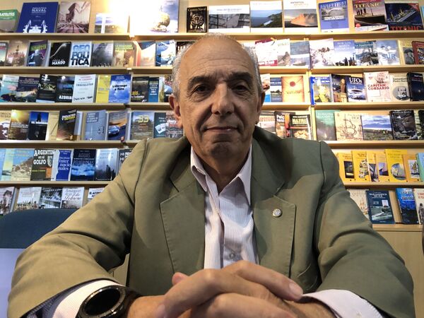 En primera persona: piloto argentino revive las últimas horas de combate en Malvinas - Sputnik Mundo