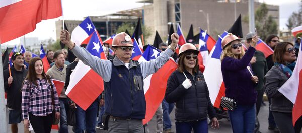 Mineros protestando en Chuquicamata, Chile - Sputnik Mundo