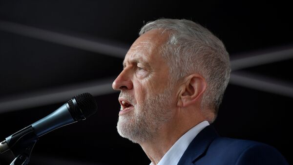 Jeremy Corbyn, líder opositor británico - Sputnik Mundo