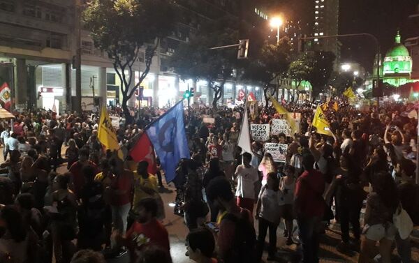 Protestas contra Jair Bolsonaro en Río de Janeiro Protestas contra Jair Bolsonaro en Río de Janeiro - Sputnik Mundo
