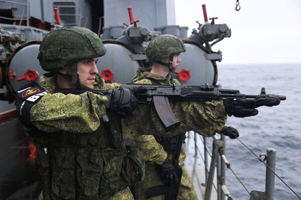 Rusia y Japón se juntan en alta mar para las maniobras de rescate Sarex 2019

 - Sputnik Mundo