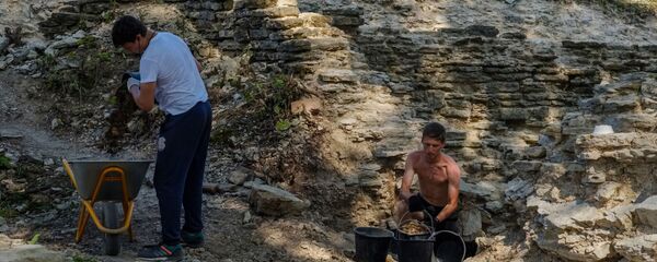 Arqueólogos rusos (archivo) - Sputnik Mundo