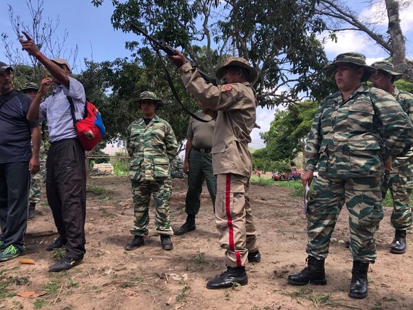 El pueblo de Venezuela se prepara así contra una invasión militar (fotos, vídeos) El pueblo de Venezuela se prepara así contra una invasión militar (fotos, vídeos) - Sputnik Mundo