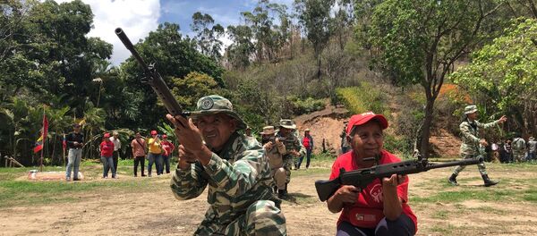 Entrenamientos del Método Táctico de Resistencia Revolucionaria - Sputnik Mundo