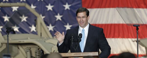 El nuevo secretario interino de Defensa de EEUU, Mark Esper - Sputnik Mundo