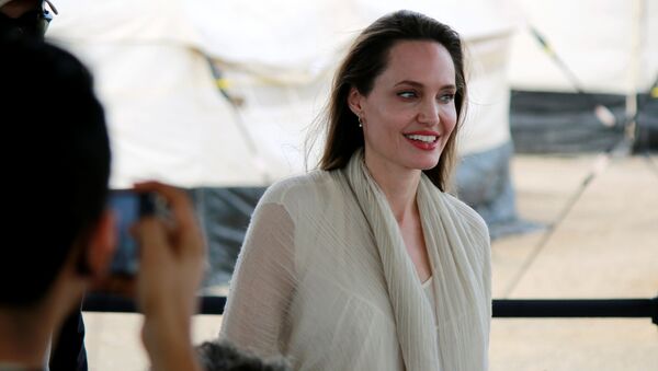 Angelina Jolie, actriz hollywoodense Angelina Jolie, actriz hollywoodense - Sputnik Mundo