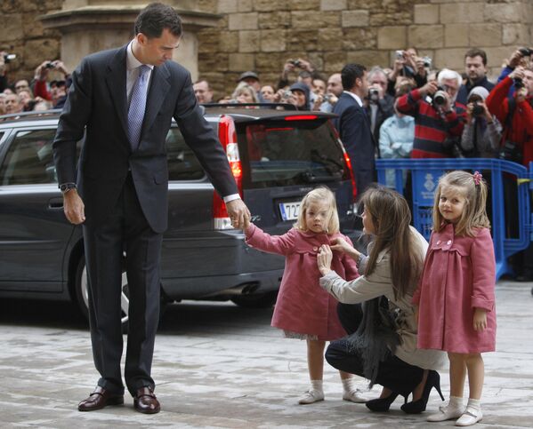 Cinco años en el trono: así es la vida de Felipe VI, el rey de España

 - Sputnik Mundo