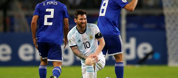Lionel Messi durante el encuentro entre Argentina y Paraguay en la Copa América de Brasil, el 19 de junio de 2019 - Sputnik Mundo