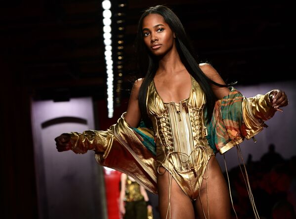 Cumbres, osos polares y mucho calor: estas son las imágenes de la semana - Sputnik Mundo